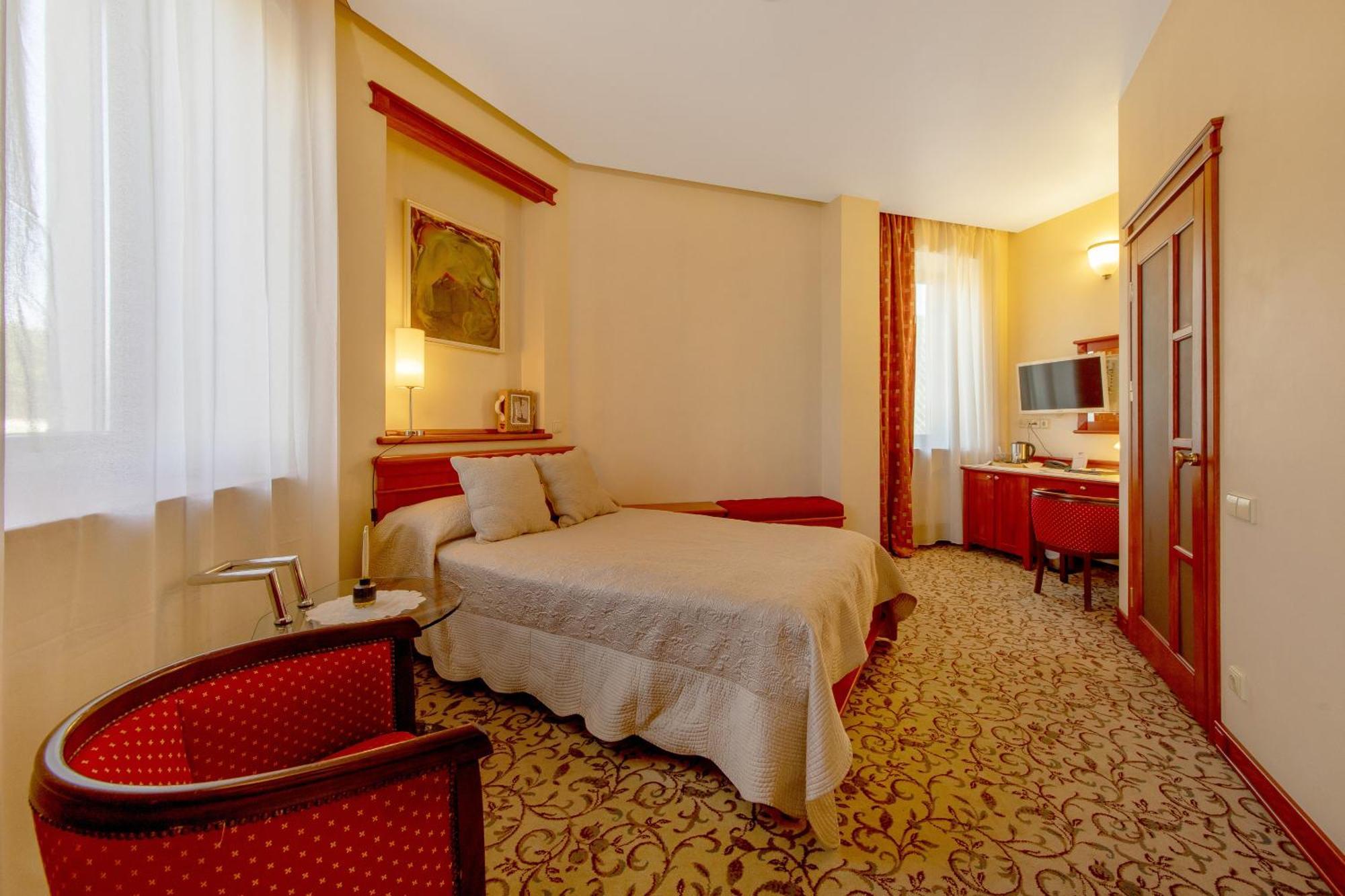 Pazaislis Park Hotel Kaunas Esterno foto