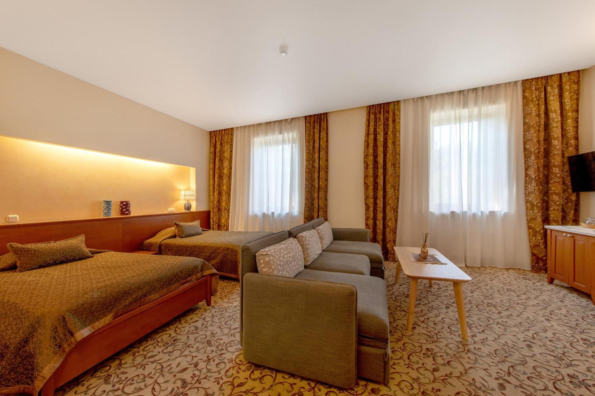 Pazaislis Park Hotel Kaunas Esterno foto