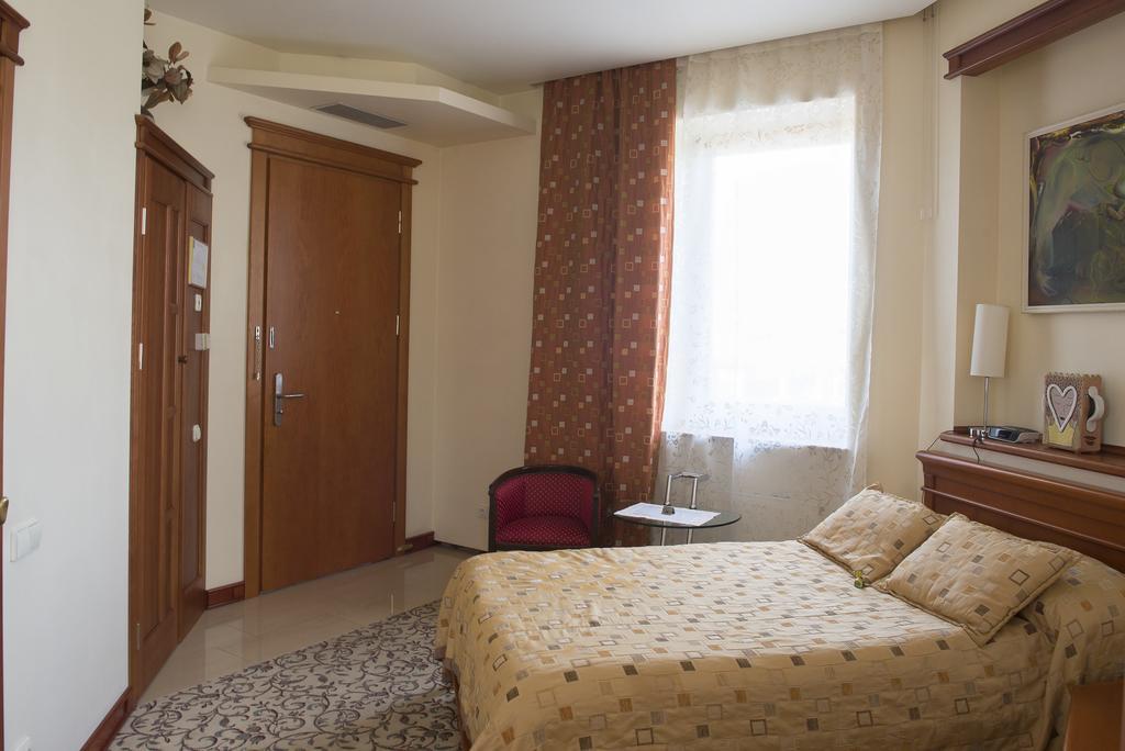 Pazaislis Park Hotel Kaunas Esterno foto