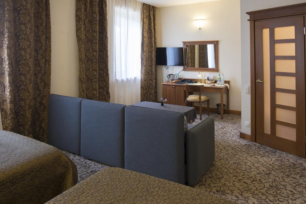 Pazaislis Park Hotel Kaunas Esterno foto