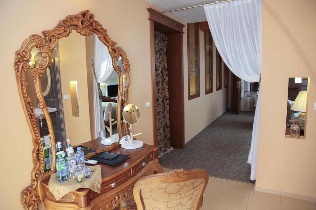 Pazaislis Park Hotel Kaunas Esterno foto