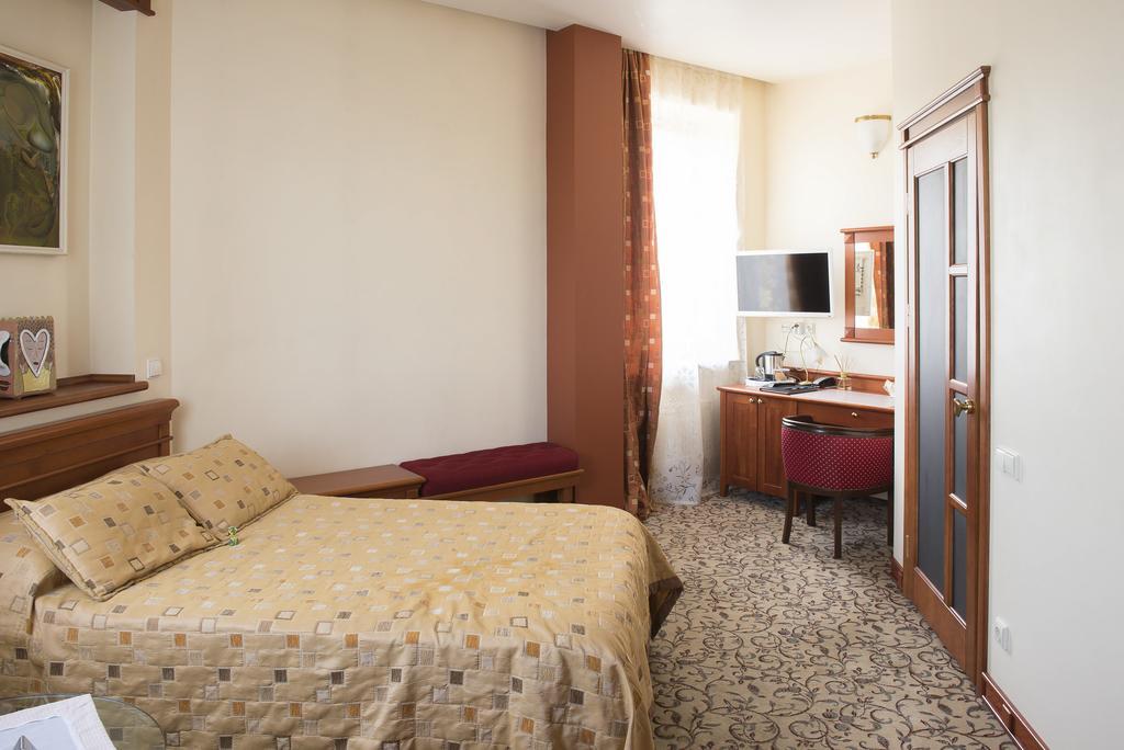 Pazaislis Park Hotel Kaunas Esterno foto