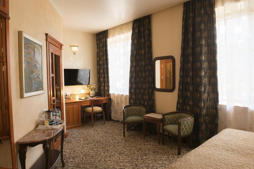 Pazaislis Park Hotel Kaunas Esterno foto
